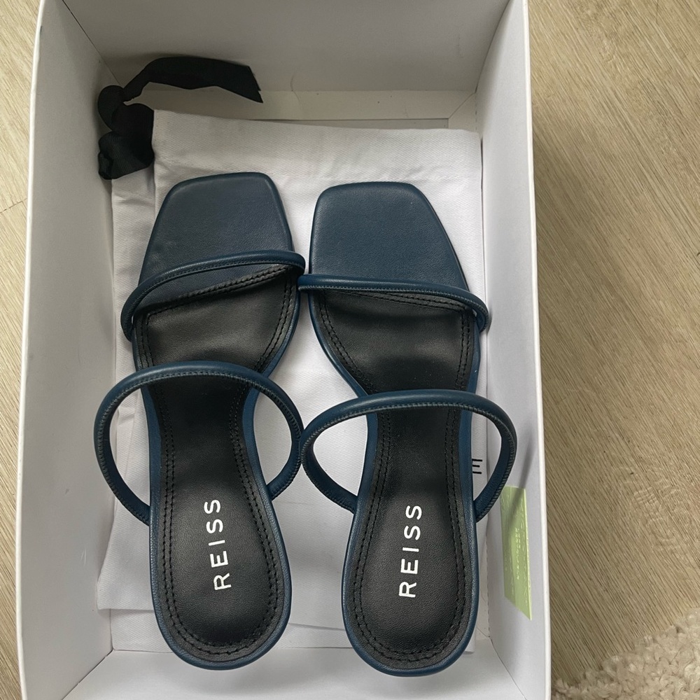BRAND NEW Reiss Leather Magda Sandals